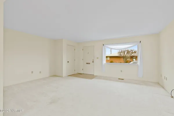 $185,000 | 3804 Mavis Avenue, Yakima, WA 98902