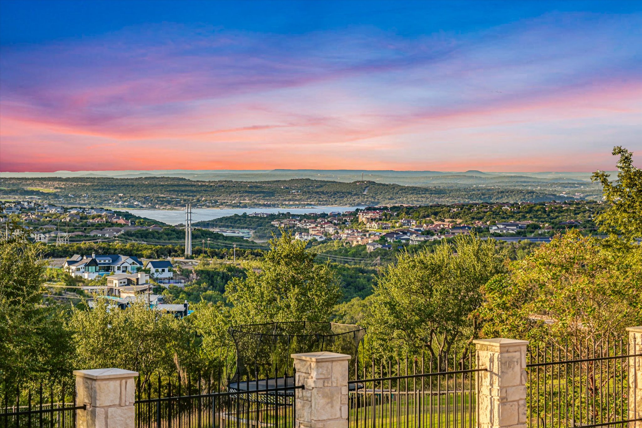 17110 Majestic Ridge Road Austin, TX 78738 - Photo 2 of 33 Gallery Image 2