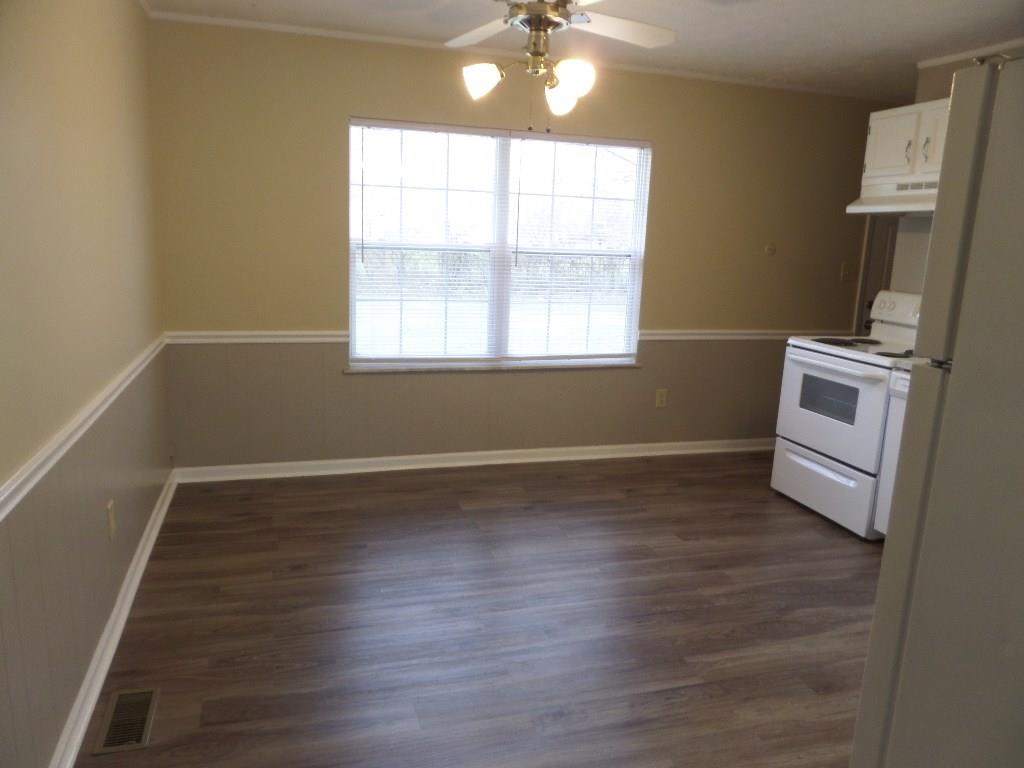 1126 Ridgepointe Drive Indianapolis, IN 46234 - Photo 3 of 17 Gallery Image 3