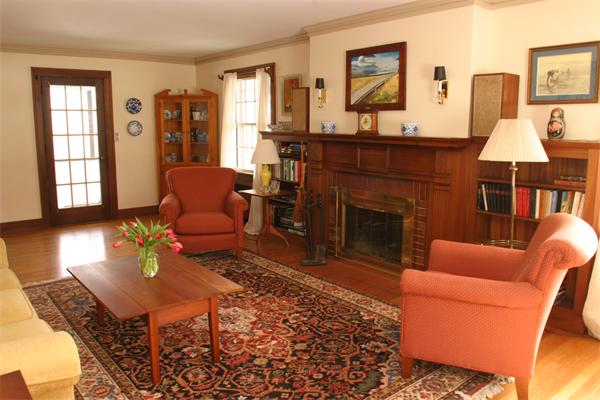 61 Barber Road Framingham, MA 01702 - Photo 3 of 26 Gallery Image 3