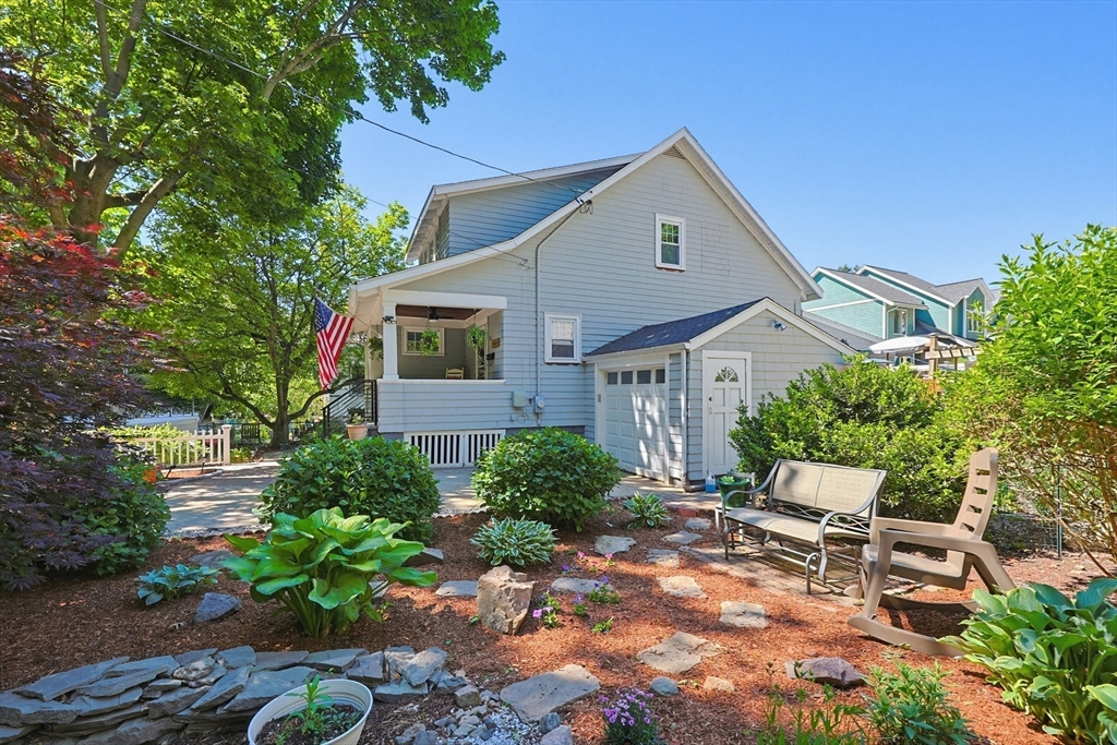26 Grover Road Medford, MA 02155 - Photo 5 of 41