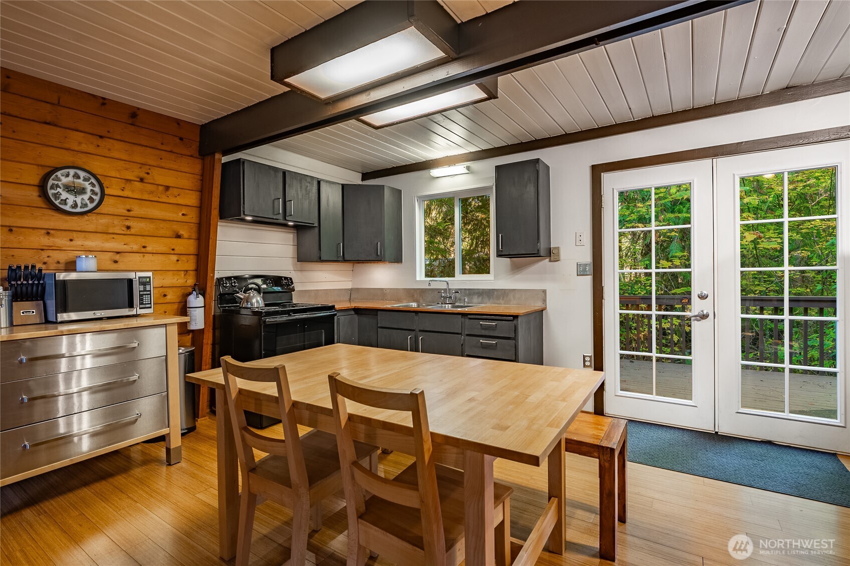 16010 Shuksan Rim Drive Deming, WA 98244 - Photo 7 of 31