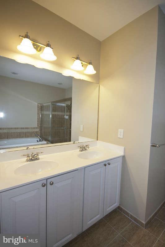 8314 Meadowsweet Road Baltimore, MD 21208 - Photo 13 of 30 Bath (Master)