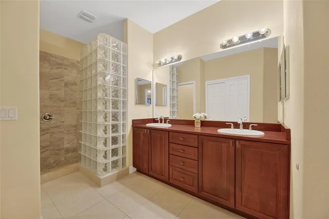 $415,000 | 1420 Emerald Dunes Drive, Sun City Center, FL 33573