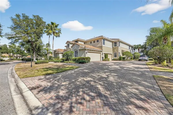 $410,000 | 1420 Emerald Dunes Drive, Sun City Center, FL 33573