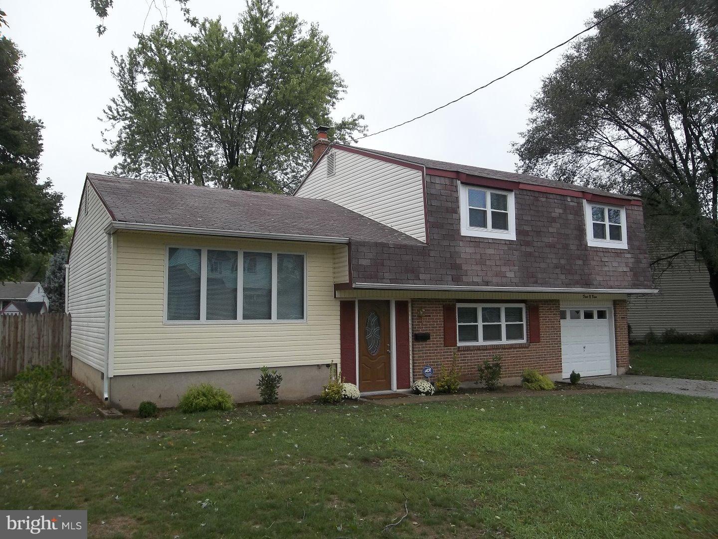 303 Cardinal Road Edgewater Park, NJ 08010 - Photo 1 of 18