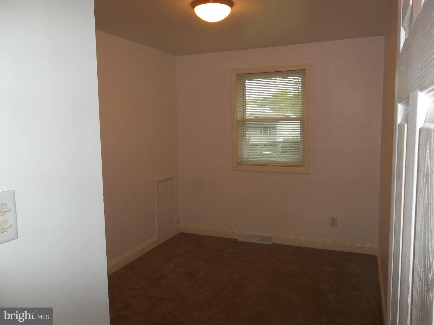 303 Cardinal Road Edgewater Park, NJ 08010 - Photo 15 of 18