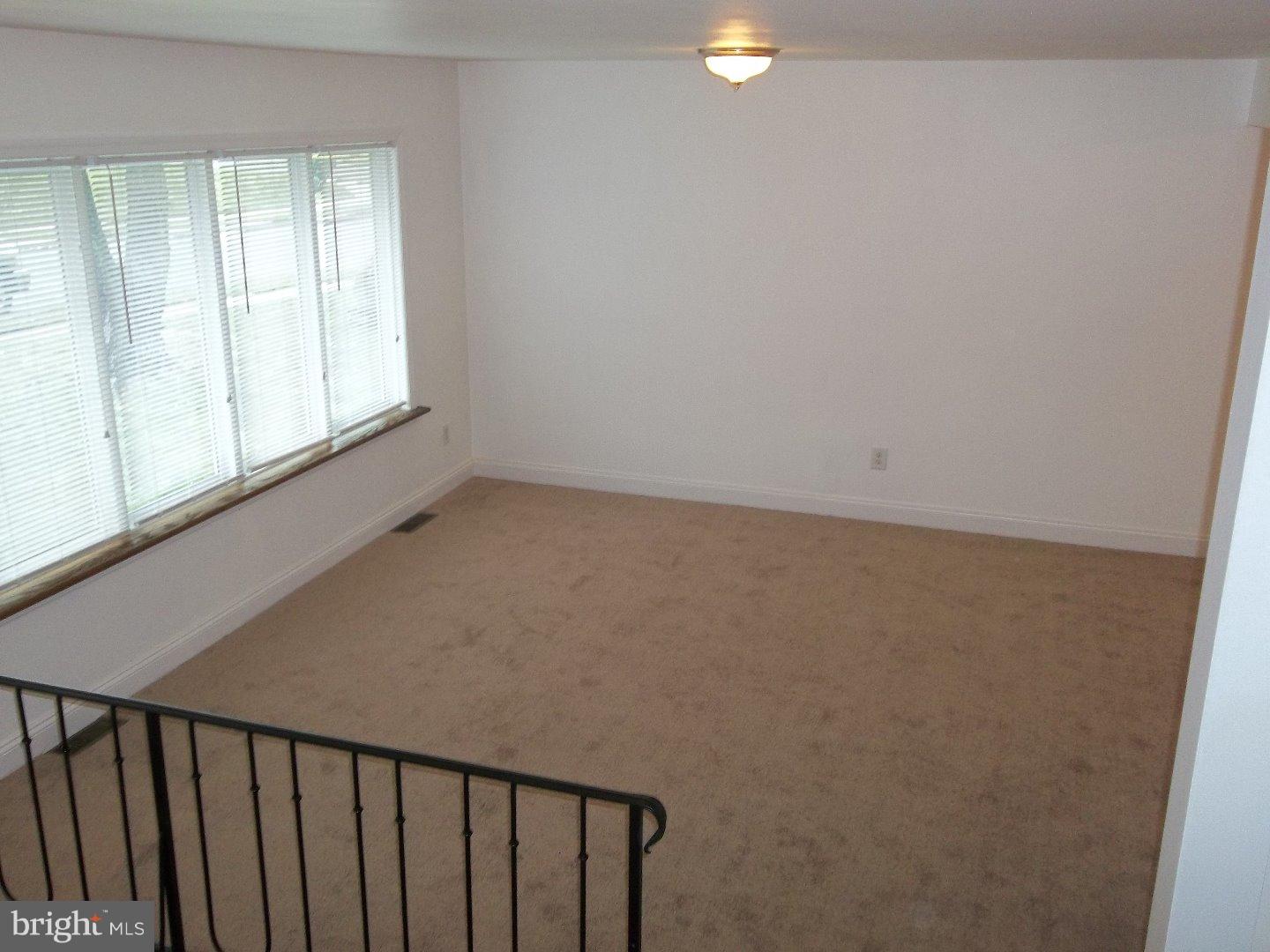 303 Cardinal Road Edgewater Park, NJ 08010 - Photo 3 of 18