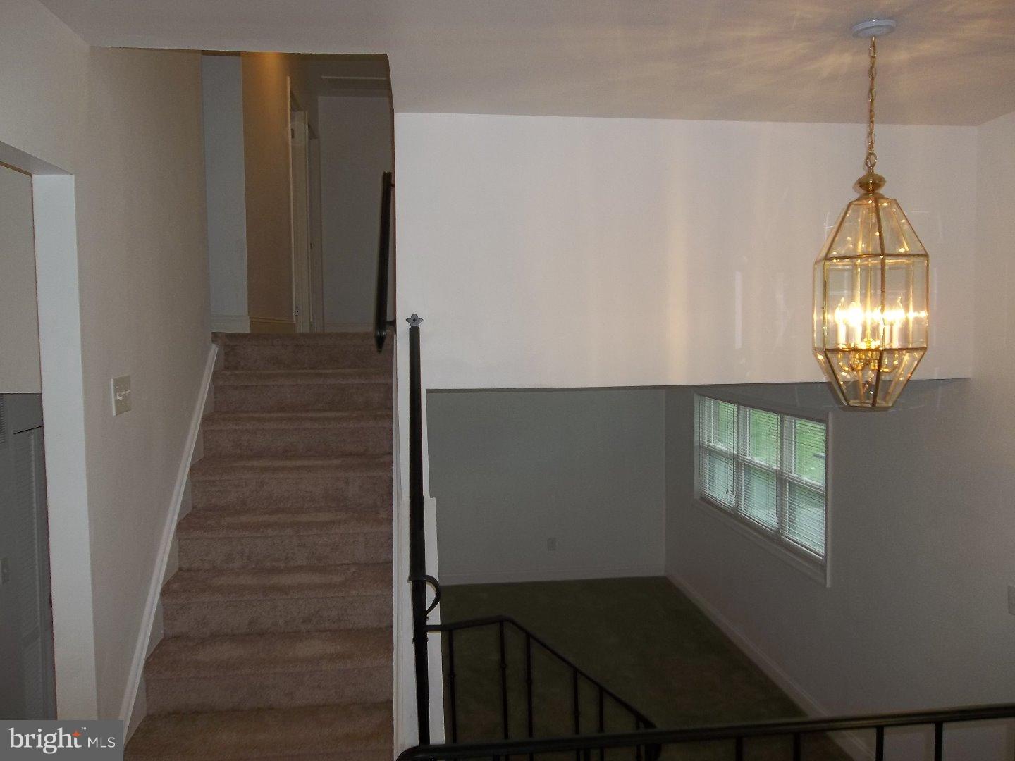 303 Cardinal Road Edgewater Park, NJ 08010 - Photo 4 of 18