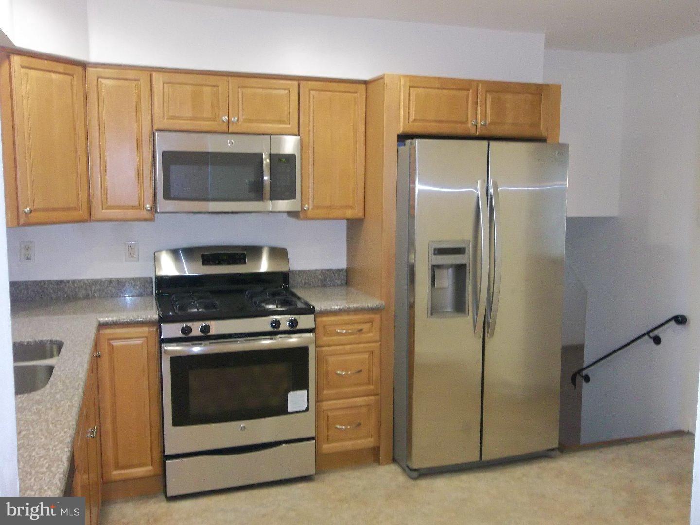 303 Cardinal Road Edgewater Park, NJ 08010 - Photo 7 of 18