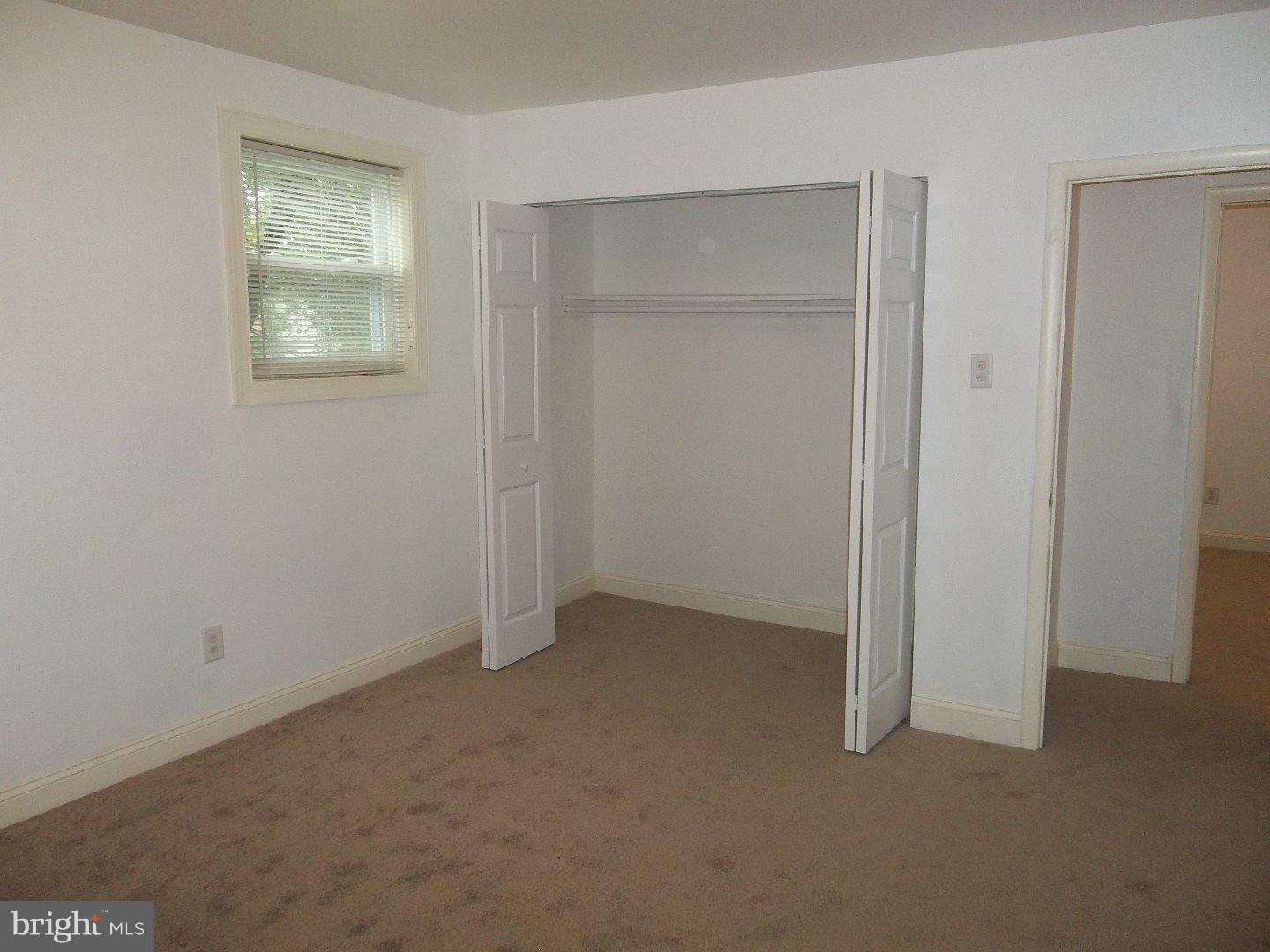 303 Cardinal Road Edgewater Park, NJ 08010 - Photo 8 of 18