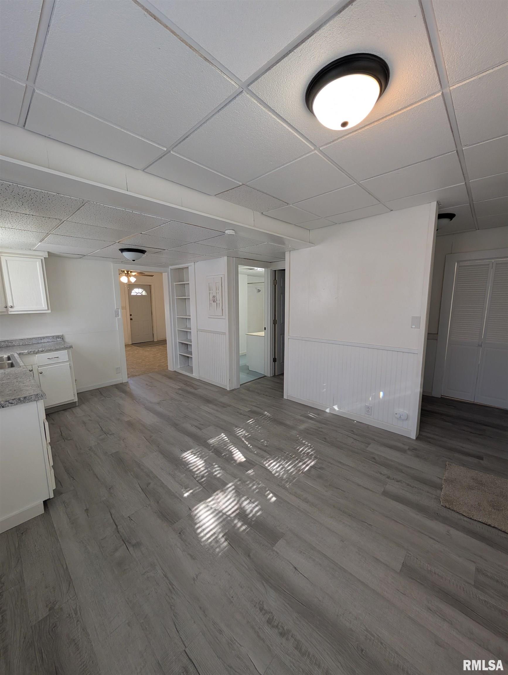 944 East Walnut Street Canton, IL 61520 - Photo 11 of 48