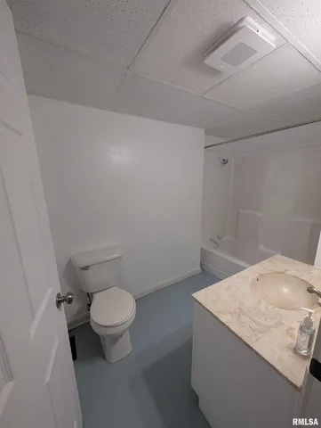 $90,000 | 944 East Walnut Street, Canton, IL 61520