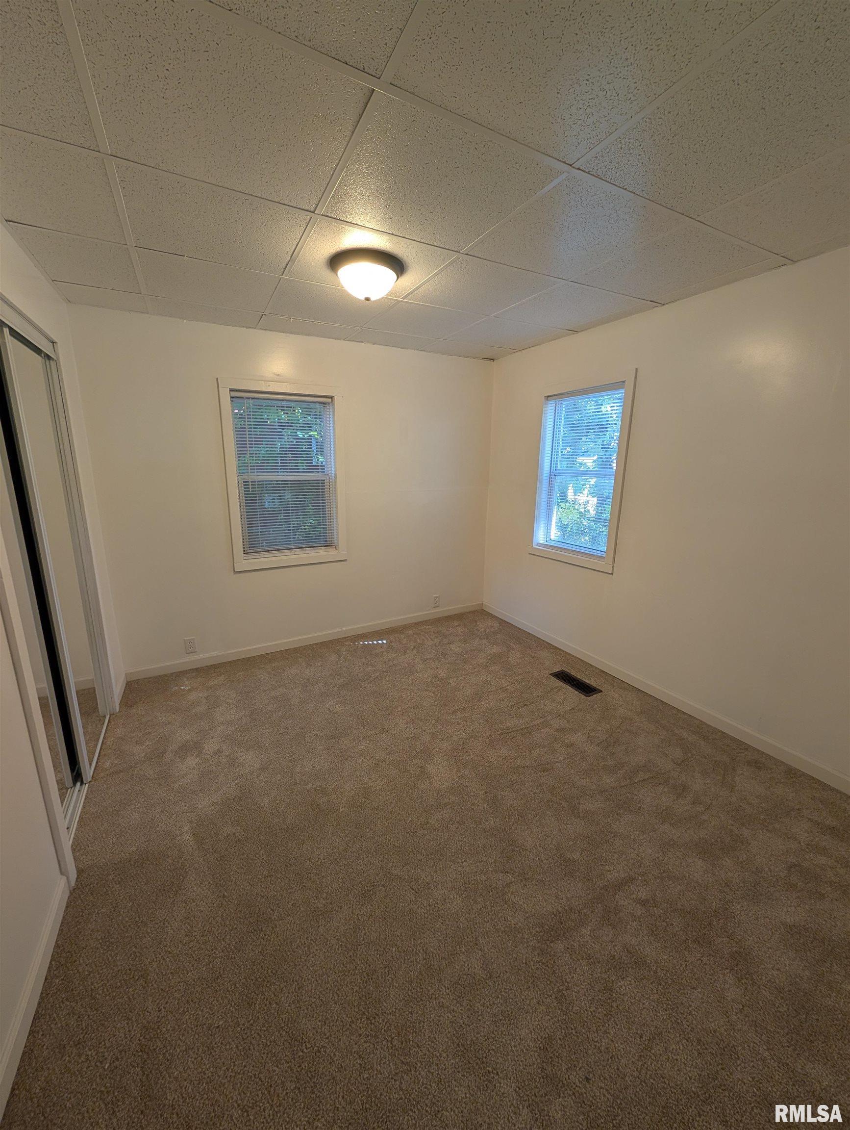 944 East Walnut Street Canton, IL 61520 - Photo 28 of 48