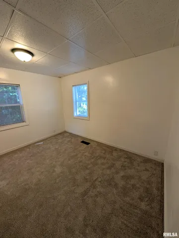 $90,000 | 944 East Walnut Street, Canton, IL 61520