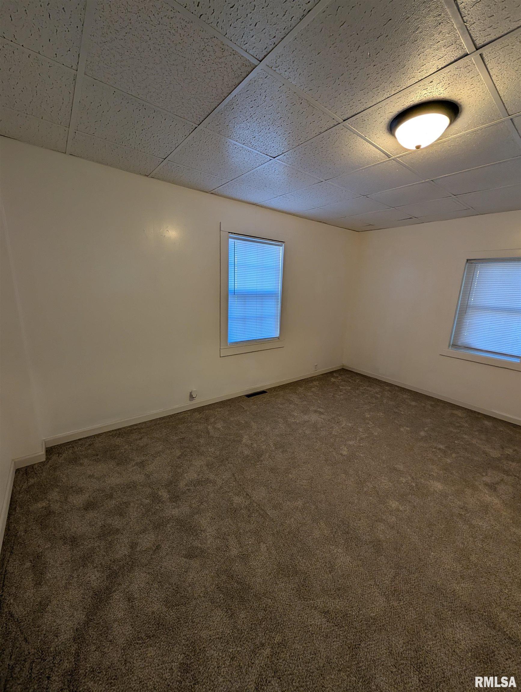 944 East Walnut Street Canton, IL 61520 - Photo 34 of 48