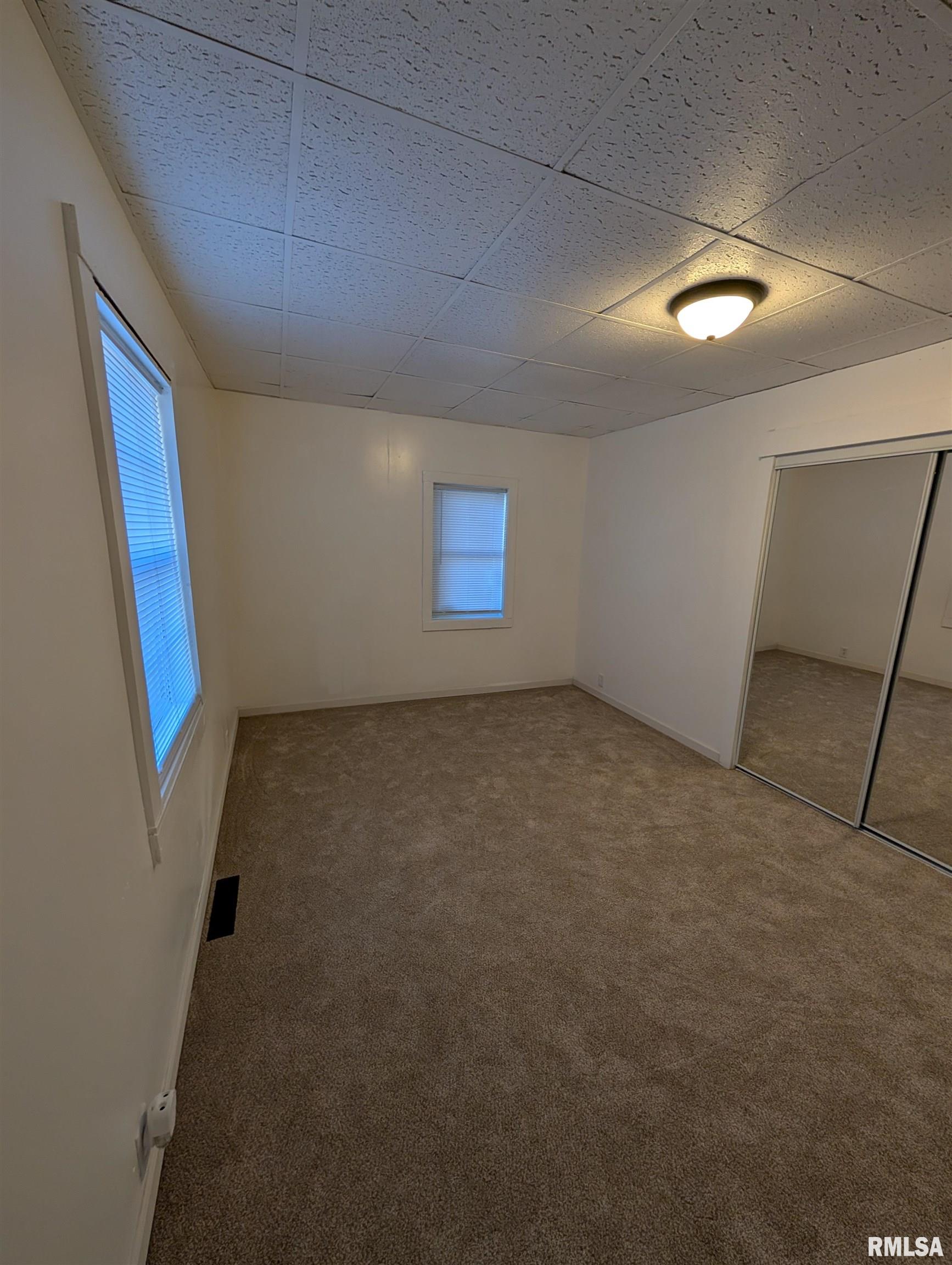 944 East Walnut Street Canton, IL 61520 - Photo 35 of 48