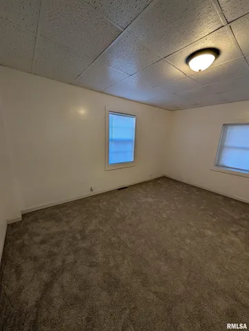 $90,000 | 944 East Walnut Street, Canton, IL 61520