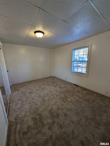 $90,000 | 944 East Walnut Street, Canton, IL 61520