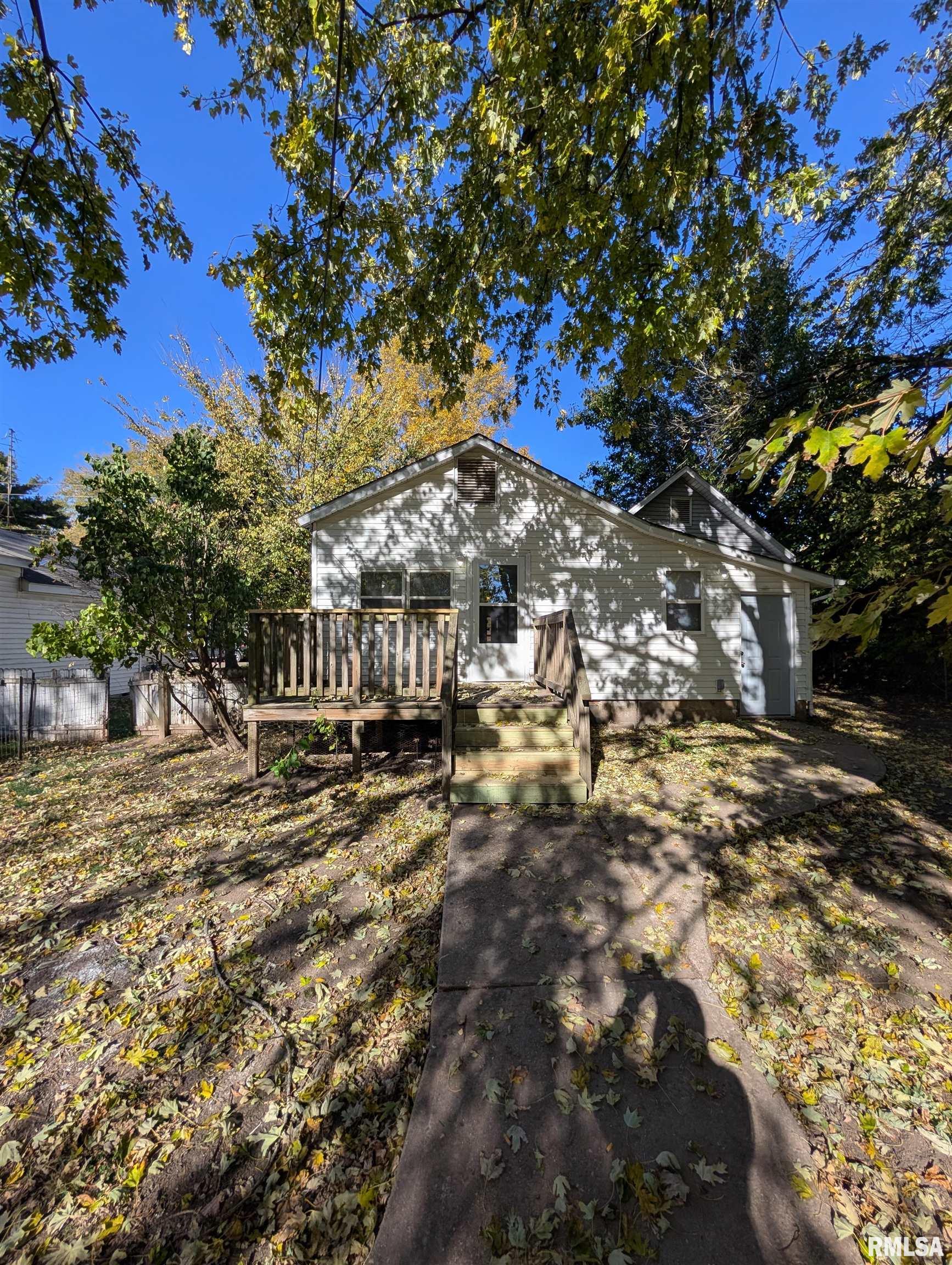 944 East Walnut Street Canton, IL 61520 - Photo 41 of 48