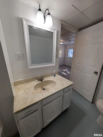 $90,000 | 944 East Walnut Street, Canton, IL 61520