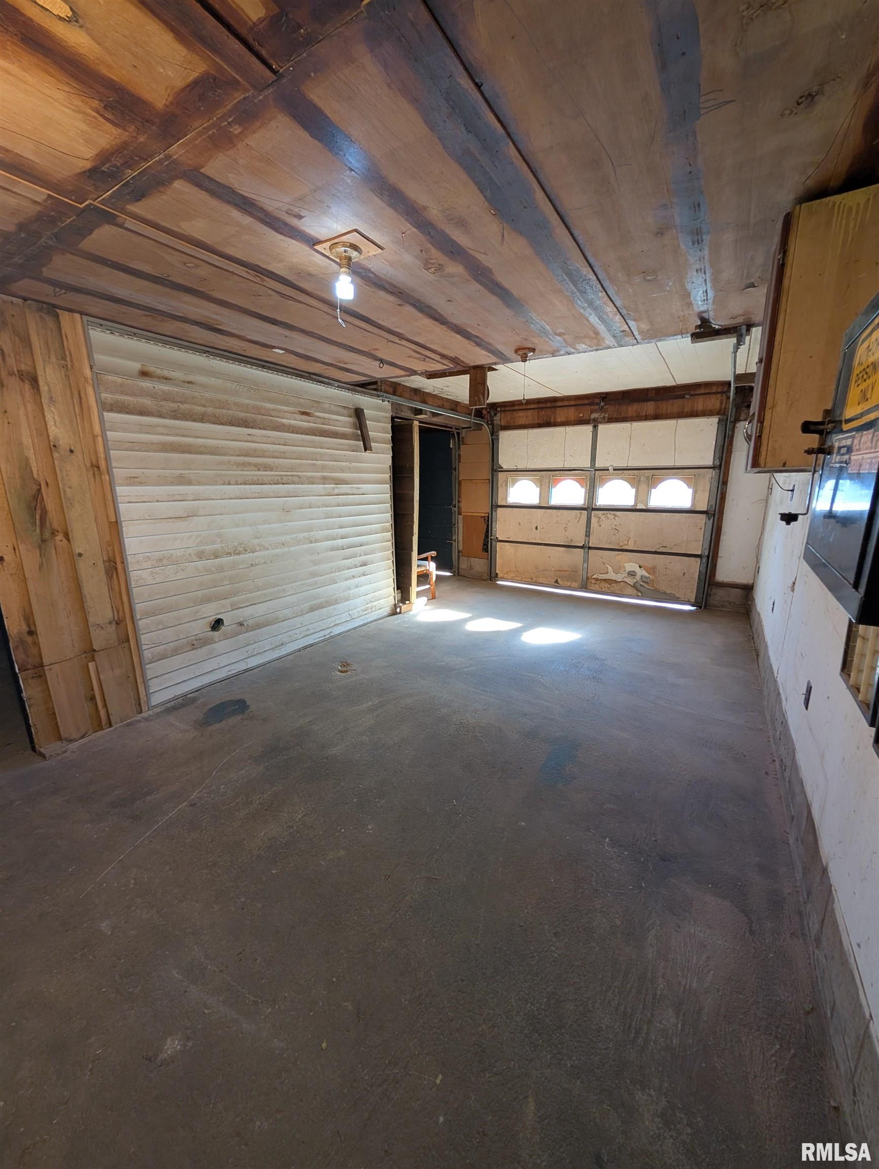 944 East Walnut Street Canton, IL 61520 - Photo 46 of 48