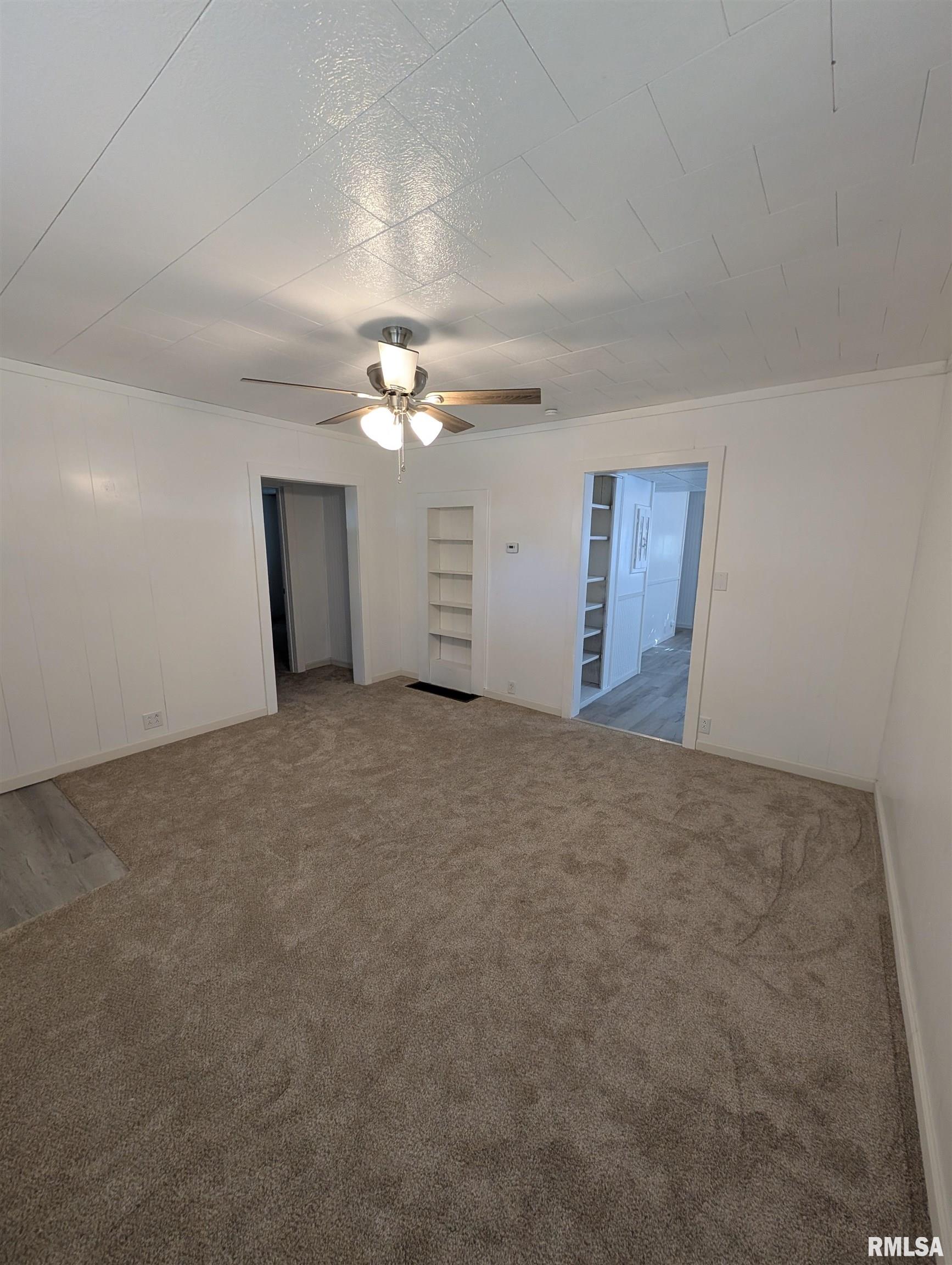 944 East Walnut Street Canton, IL 61520 - Photo 5 of 48