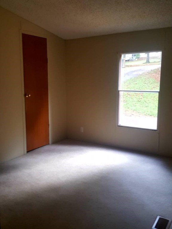 1581 Park Ridge Drive Seneca, SC 29672 - Photo 8 of 14 Gallery Image 8