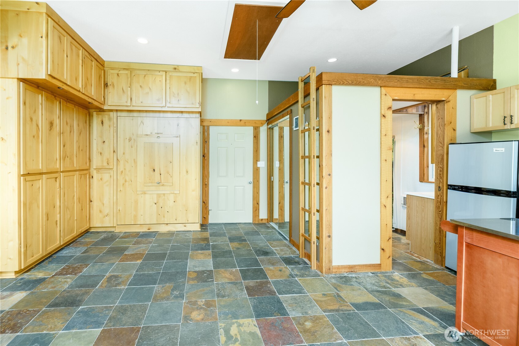 51 Gunn Road Port Angeles, WA 98362 - Photo 13 of 40 Gallery Image 13