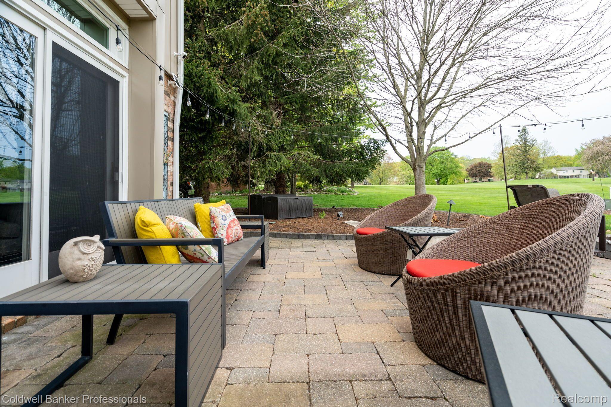 1358 Chestnut Circle Rochester, MI 48309 - Photo 38 of 46 Lower Patio