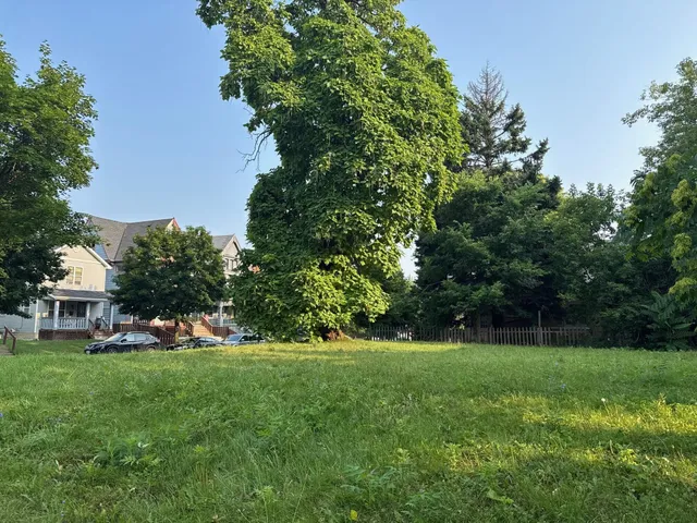 $14,500 | 3726 West Garfield Avenue, Milwaukee, WI 53208