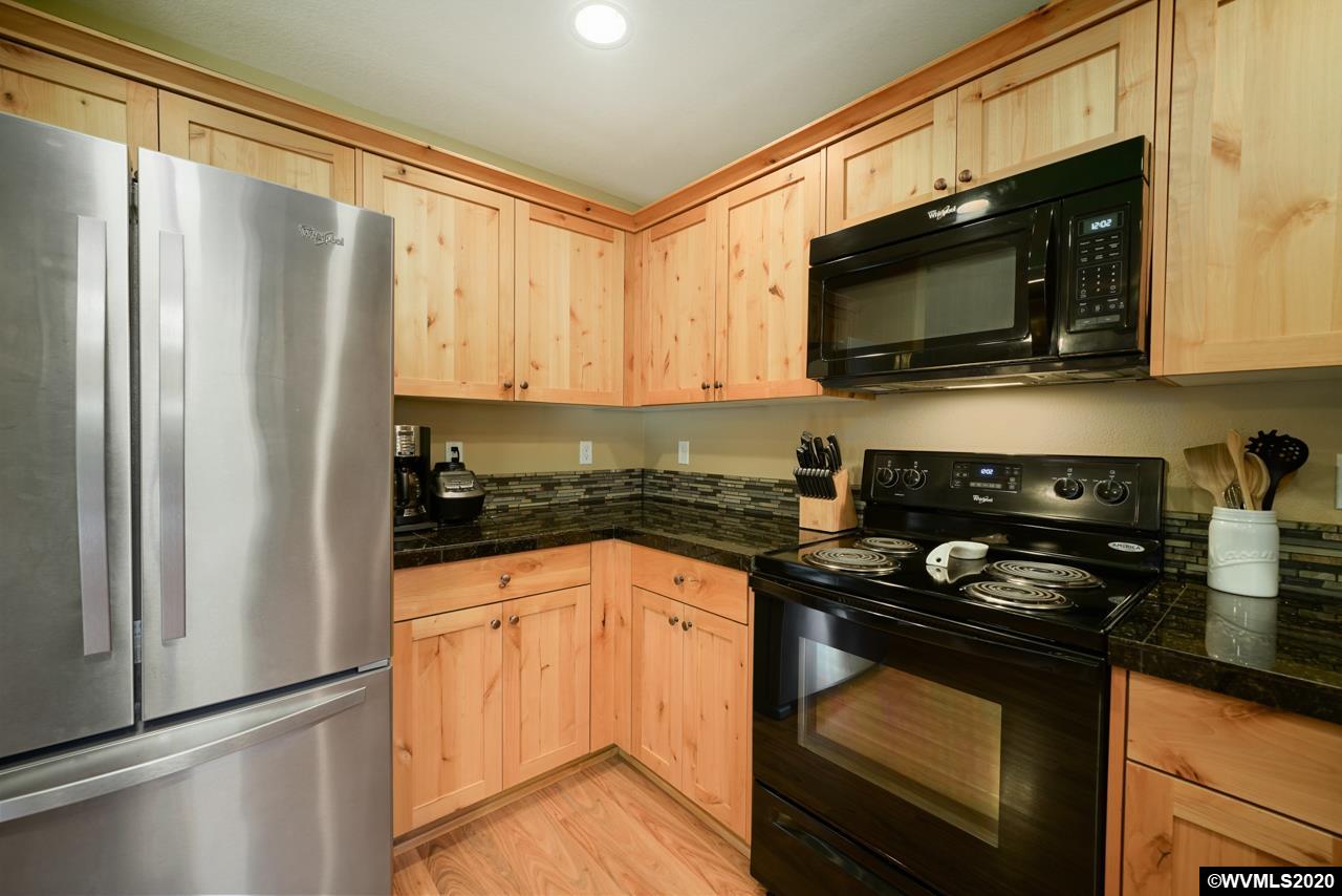 874 Crouchen Street Northwest Salem, OR 97304 - Photo 15 of 32