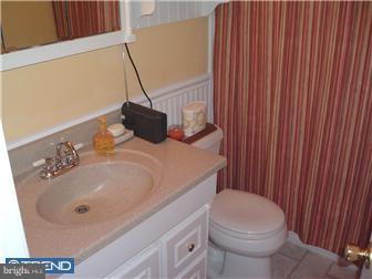 160 Terrace Road Levittown, PA 19056 - Photo 6 of 9