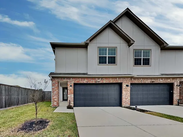 $2,185 | 12403 Imperial Lake Lane, Stafford, TX 77477