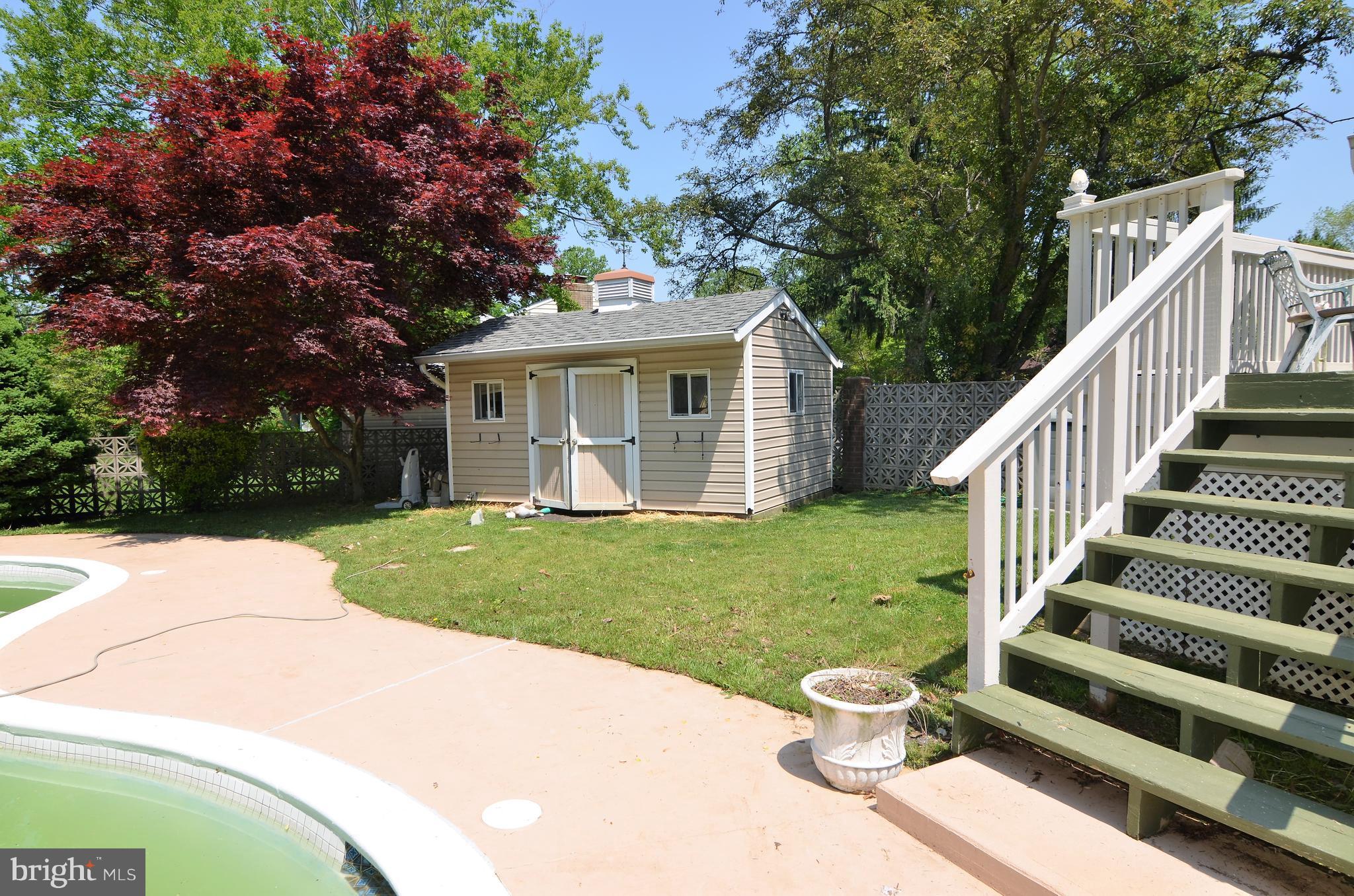 820 Petem Road Kingsville, MD 21087 - Photo 11 of 30 a view of backyard of house and deck