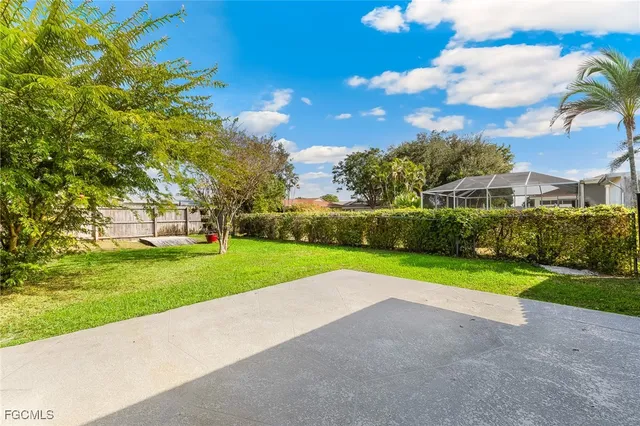 $319,000 | 3813 Southeast 10th Avenue, Cape Coral, FL 33904