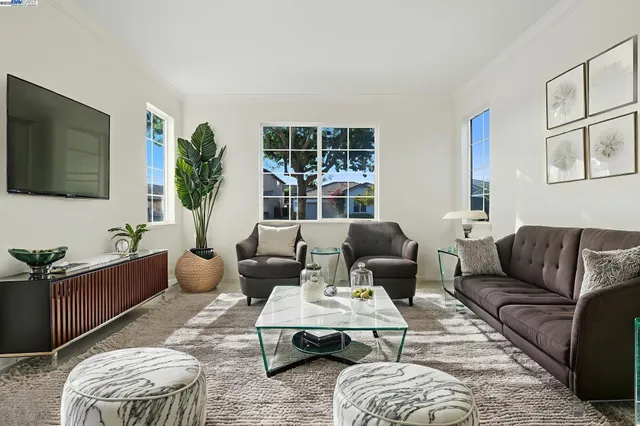 $499,000 | 775 Sweetwood Lane, Patterson, CA 95363