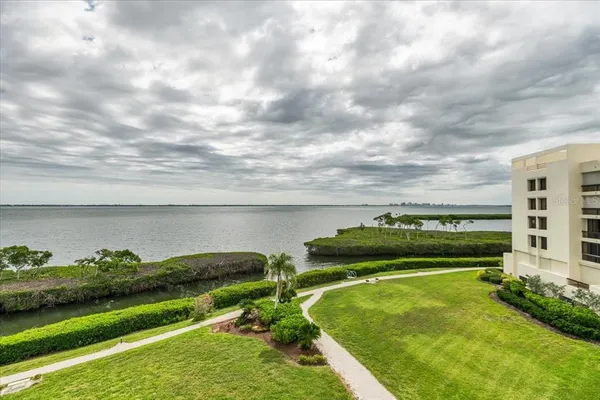 $5,950 | 2020 Harbourside Drive, Unit 446, Longboat Key, FL 34228
