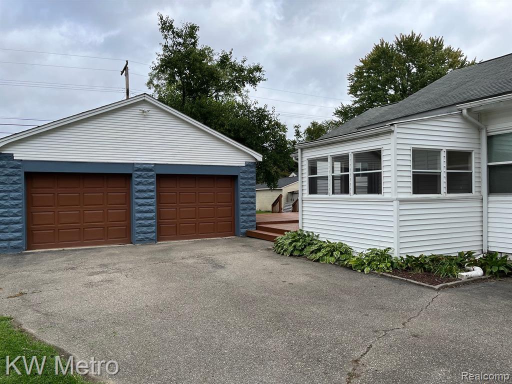 2729 Weaverton Rochester Hills, MI 48307 - Photo 22 of 24