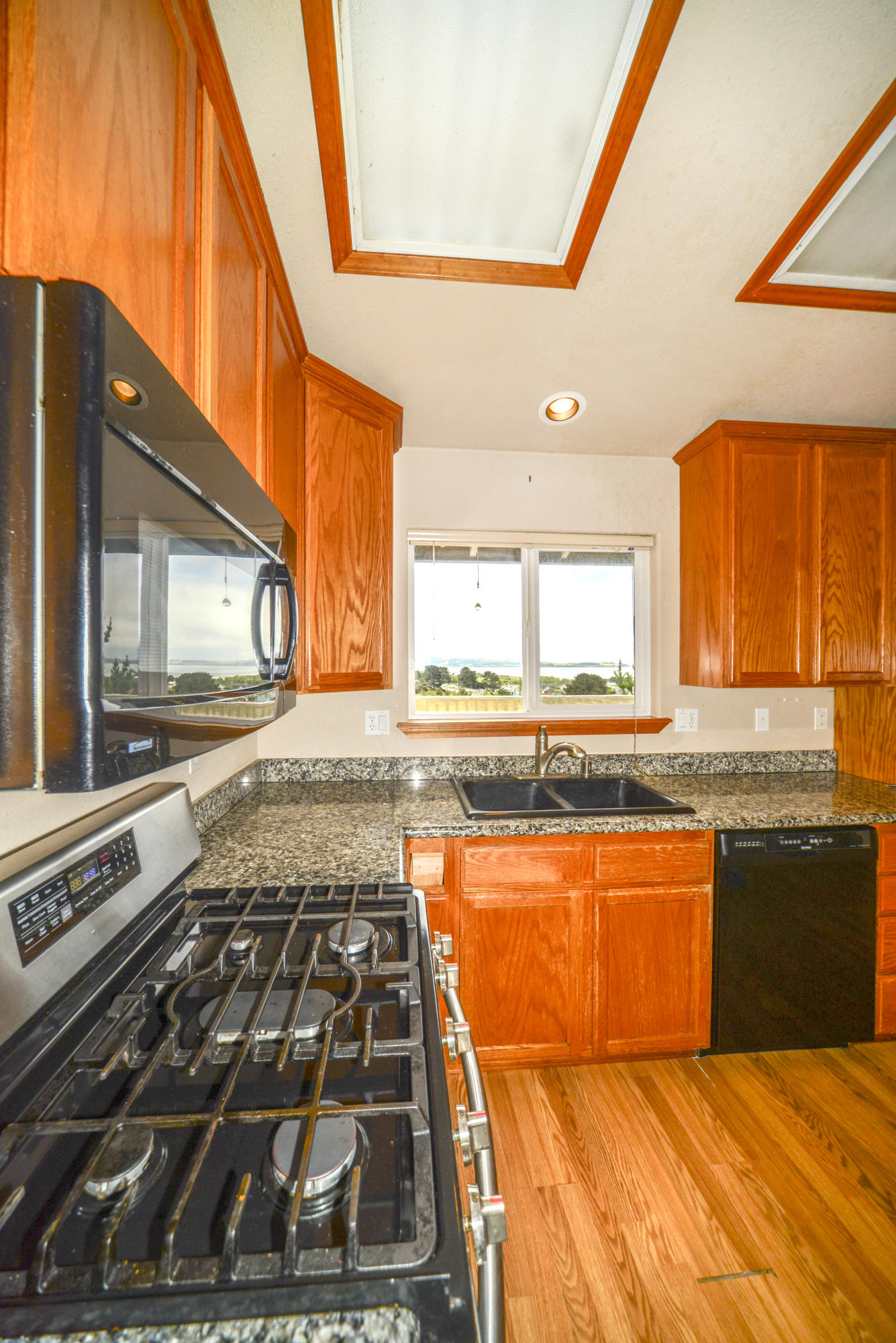 6510 Bell Terrace Road Eureka, CA 95503 - Photo 4 of 30