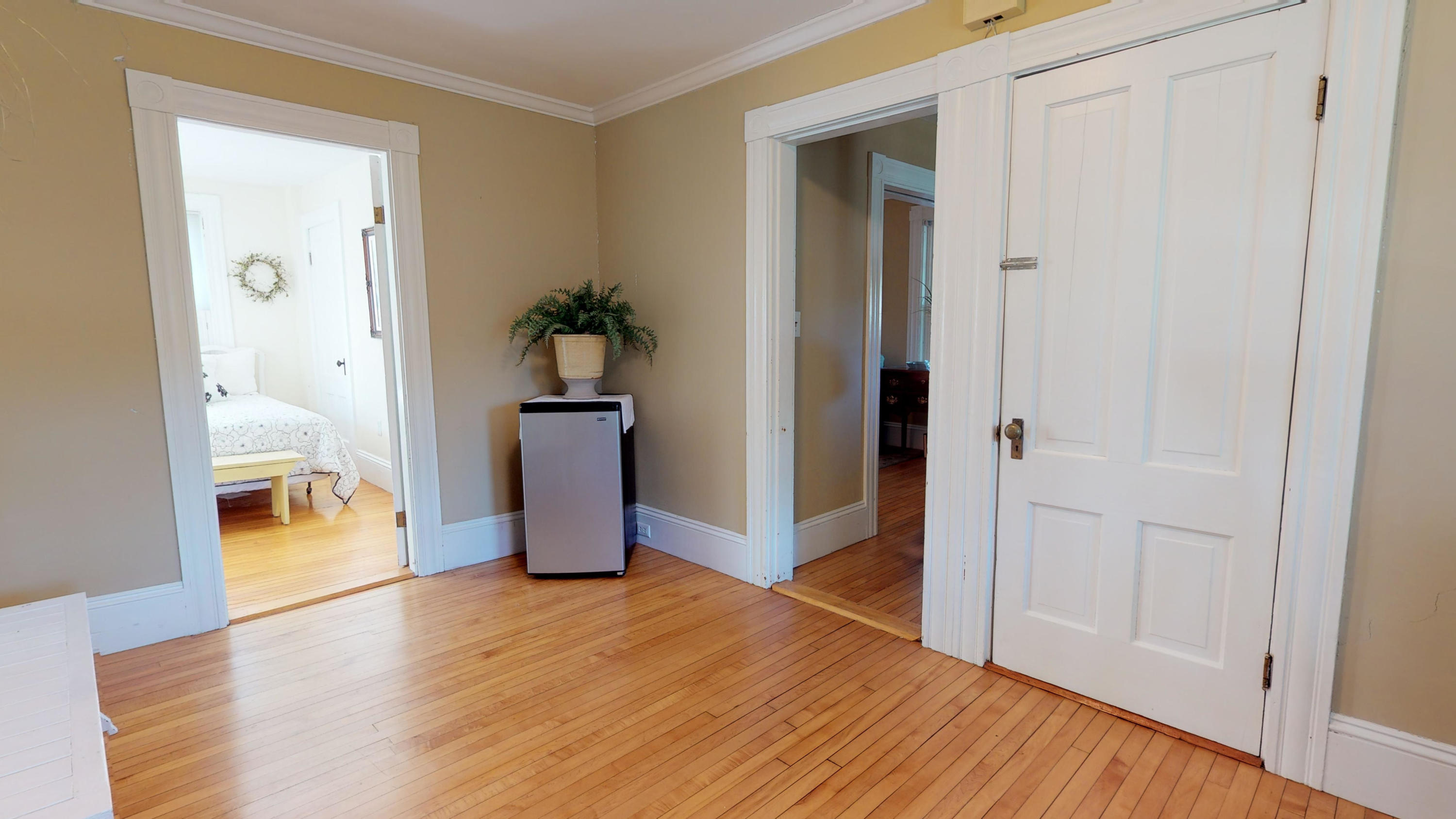 261 Long Sands Road York, ME 03909 - Photo 10 of 28 261-Long-sands-rd-09232019_112350