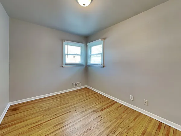 $2,024 | 1103 44th Avenue Northeast, Columbia Heights, MN 55421