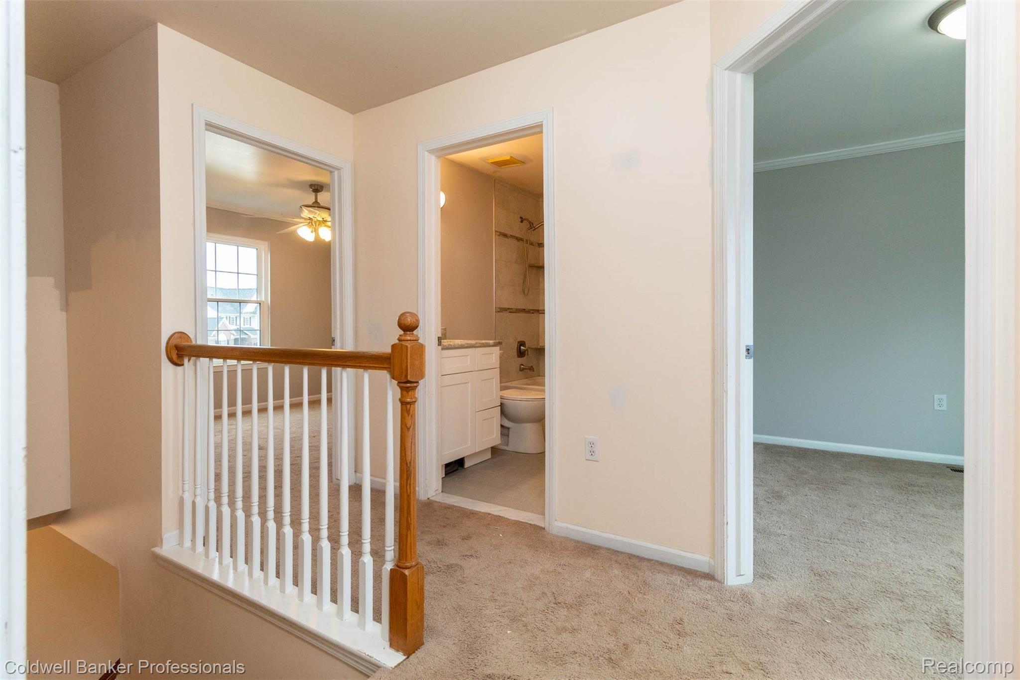 8263 Jeremy Road Belleville, MI 48111 - Photo 17 of 29 Upper level