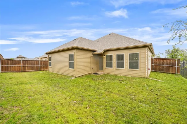 $2,900 | 1515 Charismatic Court, Rockwall, TX 75032