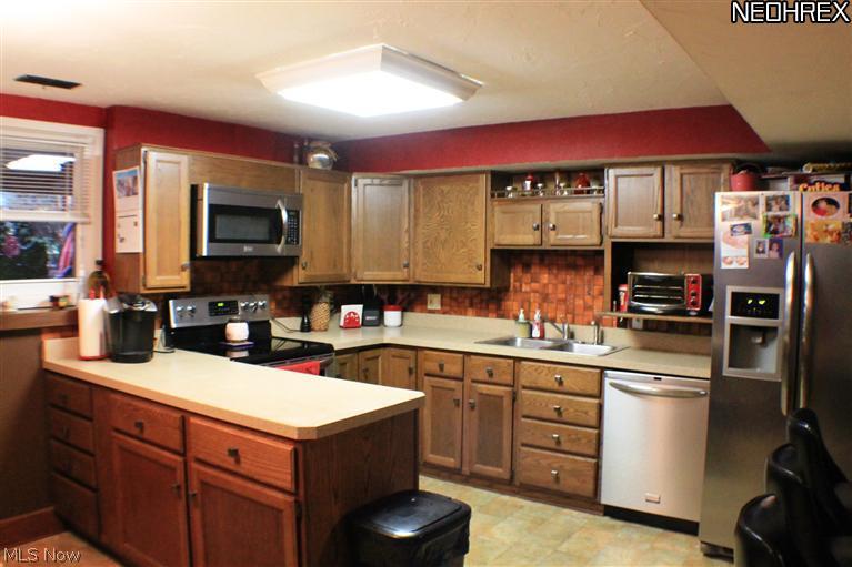3693 North Santom Road Stow, OH 44224 - Photo 18 of 24