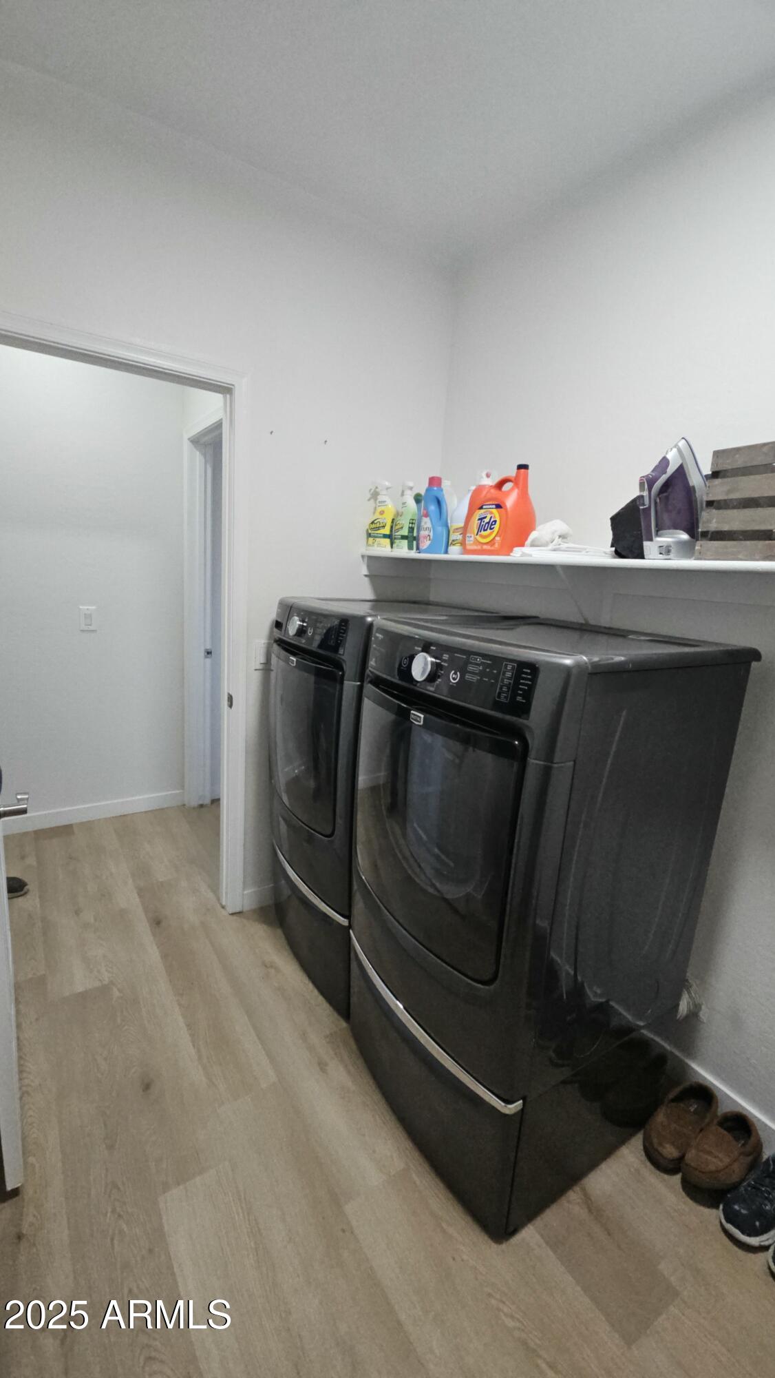33340 West Lower Buckeye Road Tonopah, AZ 85354 - Photo 23 of 28 a utility room with dryer and washer