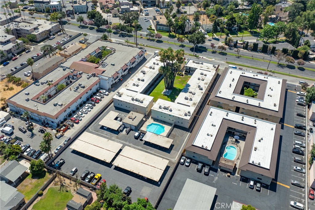4641 Arlington Avenue Riverside, CA 92504 - Photo 29 of 33 an aerial view of a residential houses with outdoor space