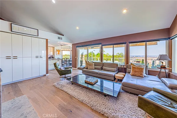 $2,690,000 | 6 Sirius, Unit 61, Irvine, CA 92603
