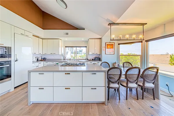 $2,690,000 | 6 Sirius, Unit 61, Irvine, CA 92603
