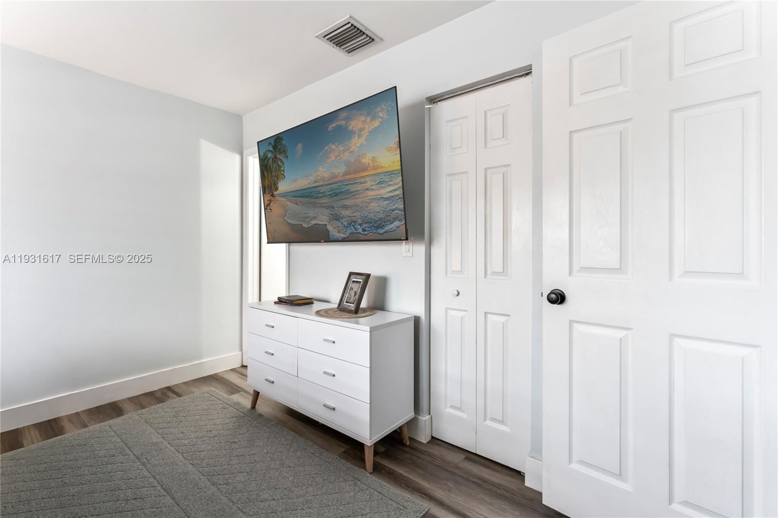 9612 Wyoming Court Boca Raton, FL 33434 - Photo 21 of 44 a view of a bedroom with closet area